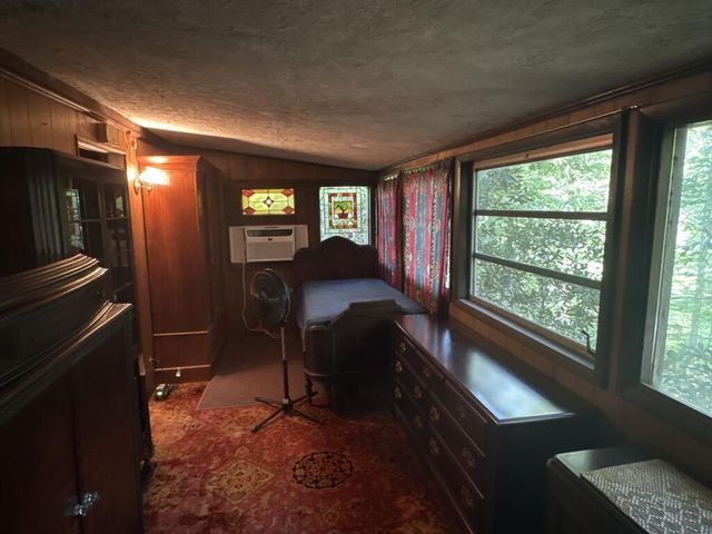 889 Low Gap Road, Hayesville, NC 28904