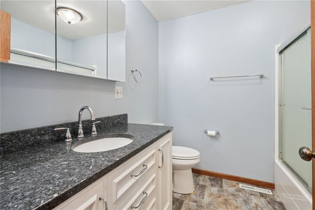 507 C Avenue, Atkins, IA 52206