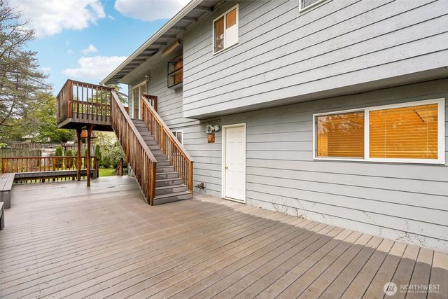 22904 41st Place W, Mountlake Terrace, WA 98043