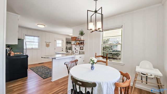 325 Crestview Street, Athens, AL 35611