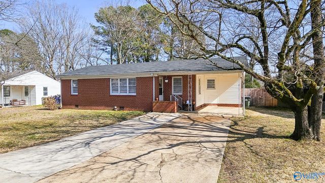 325 Crestview Street, Athens, AL 35611