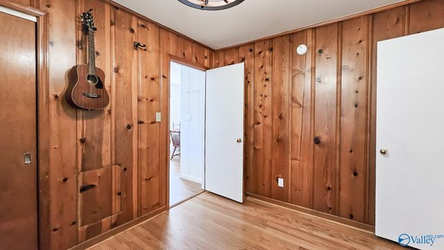 325 Crestview Street, Athens, AL 35611