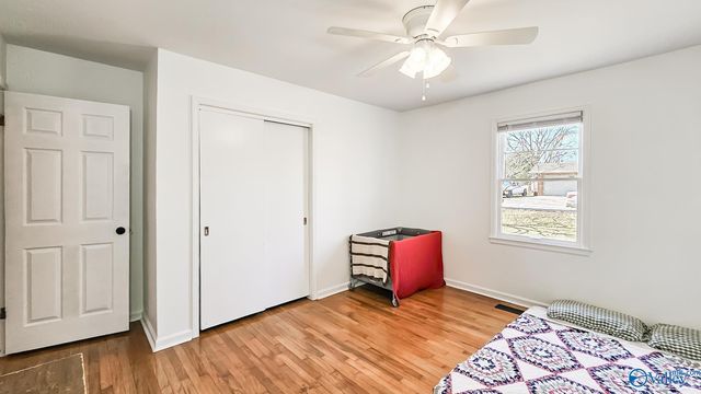 325 Crestview Street, Athens, AL 35611