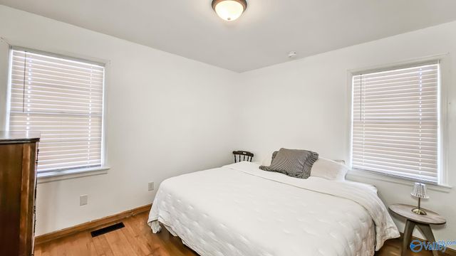 325 Crestview Street, Athens, AL 35611