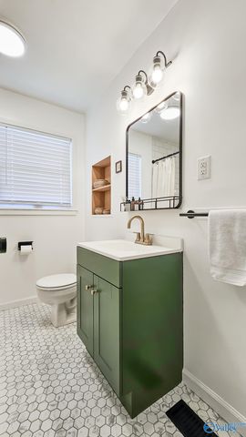 325 Crestview Street, Athens, AL 35611