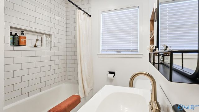 325 Crestview Street, Athens, AL 35611