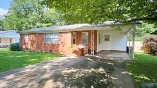 325 Crestview Street, Athens, AL 35611