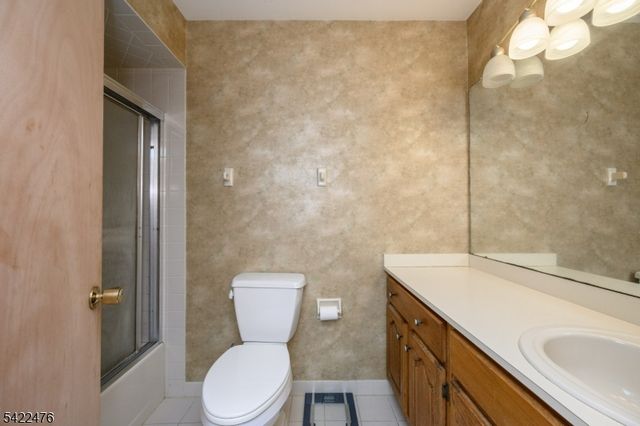 675 Raritan Rd 24, Clark Twp., NJ 07066