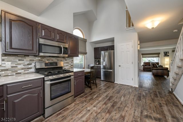 675 Raritan Rd 24, Clark Twp., NJ 07066