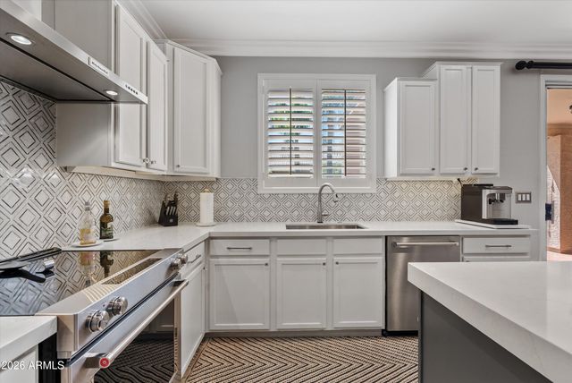 3569 E WYATT Way, Gilbert, AZ 85297