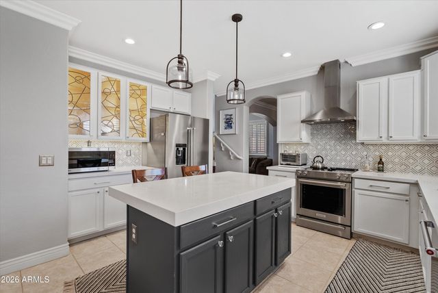 3569 E WYATT Way, Gilbert, AZ 85297