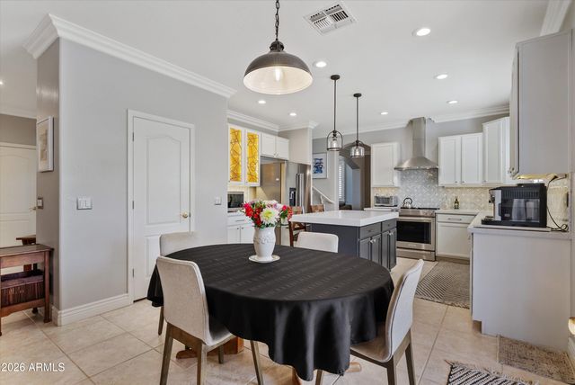 3569 E WYATT Way, Gilbert, AZ 85297