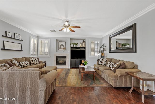 3569 E WYATT Way, Gilbert, AZ 85297