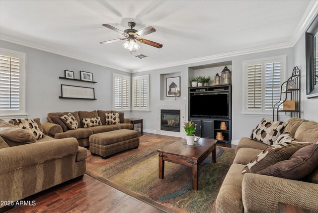 3569 E WYATT Way, Gilbert, AZ 85297