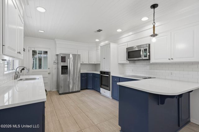 964 Meadow Heights Drive, Jackson, MS 39206