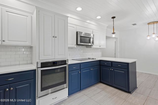 964 Meadow Heights Drive, Jackson, MS 39206