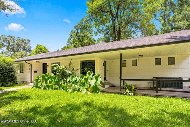 964 Meadow Heights Drive, Jackson, MS 39206