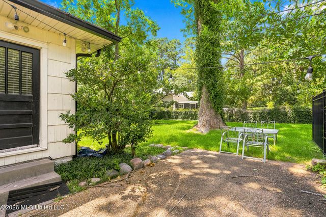 964 Meadow Heights Drive, Jackson, MS 39206