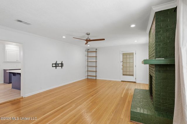 964 Meadow Heights Drive, Jackson, MS 39206