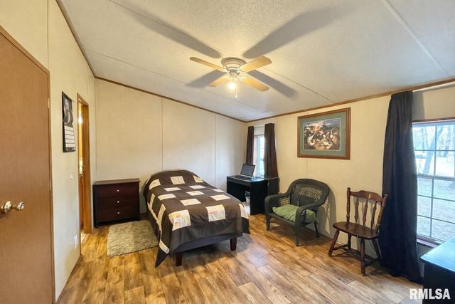 215 Scout Cabin Road, Carterville, IL 62918