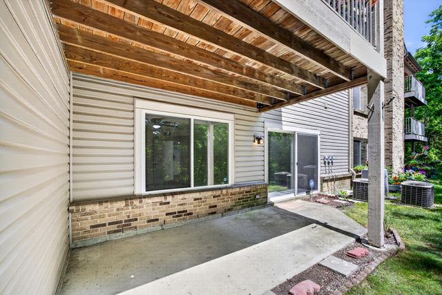 200 Sonoma Court, 102, Cold Spring, KY 41076