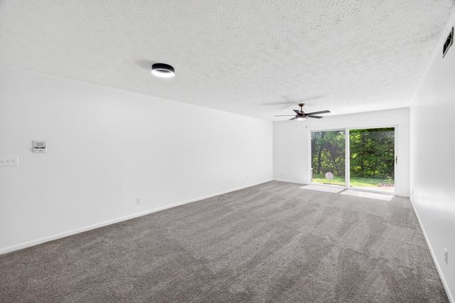 200 Sonoma Court, 102, Cold Spring, KY 41076