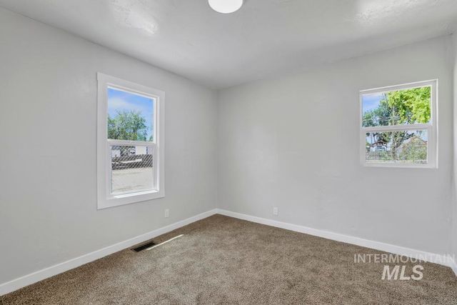 500 W Avenue D, Jerome, ID 83338