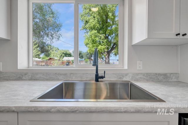 500 W Avenue D, Jerome, ID 83338