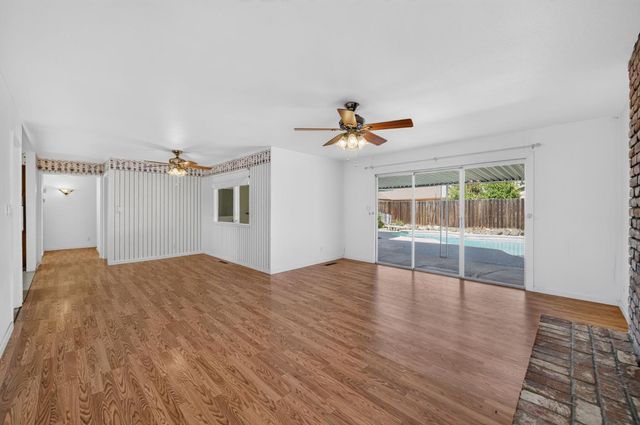 6594 N Woodrow Ave, Fresno, CA 93710