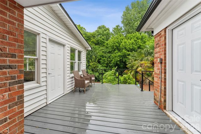 2814 Winding Oak Drive, Charlotte, NC 28270