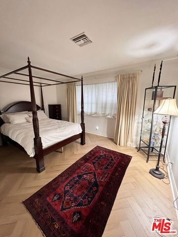 11570 W Sunset Boulevard, Los Angeles, CA 90049