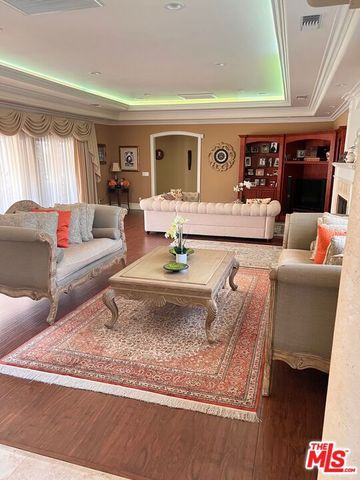 11570 W Sunset Boulevard, Los Angeles, CA 90049