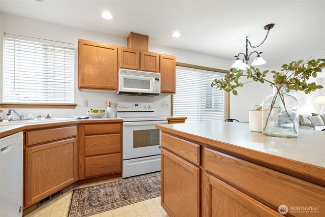 6716 135th Street Ct E, Puyallup, WA 98373