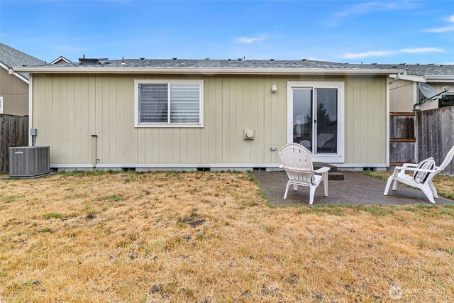6716 135th Street Ct E, Puyallup, WA 98373