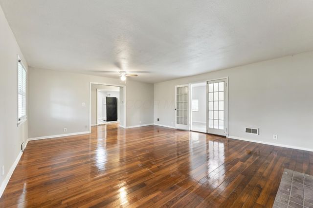 312 James Road, Gahanna, OH 43230