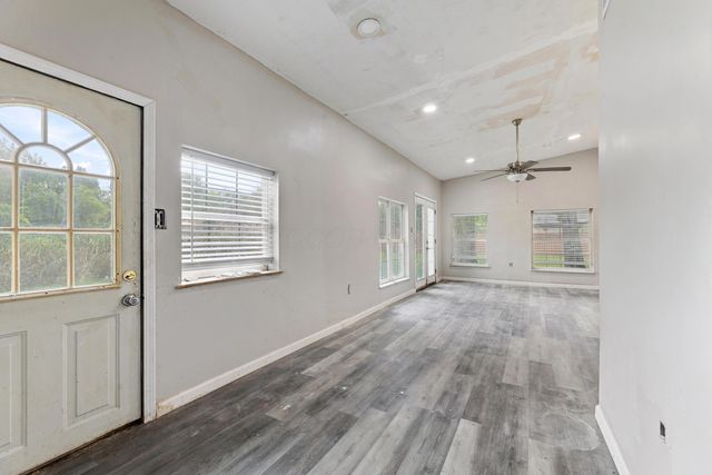 312 James Road, Gahanna, OH 43230