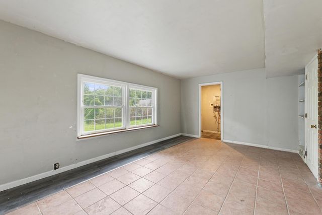 312 James Road, Gahanna, OH 43230