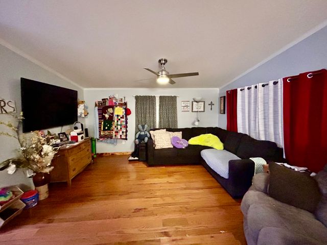 19941 ROBB CT, Boonville, MO 65233