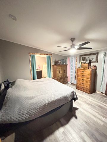 19941 ROBB CT, Boonville, MO 65233