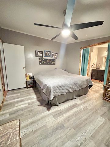 19941 ROBB CT, Boonville, MO 65233