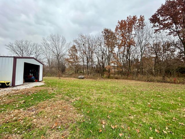 19941 ROBB CT, Boonville, MO 65233