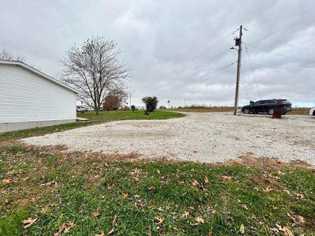 19941 ROBB CT, Boonville, MO 65233