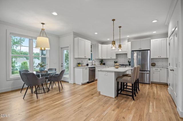 410 Wyndham Drive, Chapel Hill, NC 27516