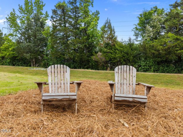 410 Wyndham Drive, Chapel Hill, NC 27516