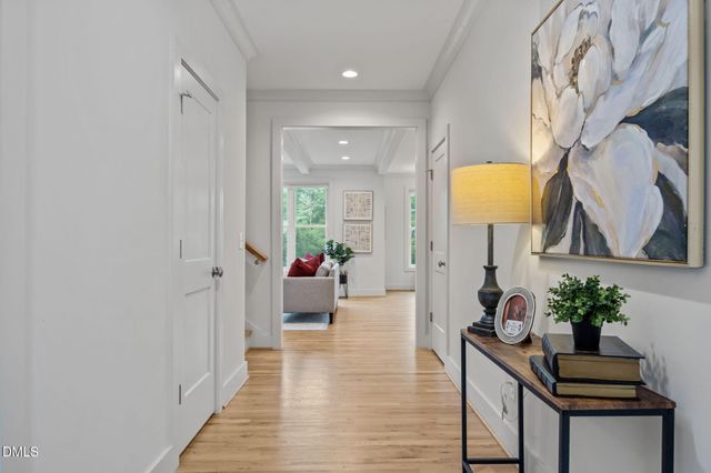 410 Wyndham Drive, Chapel Hill, NC 27516