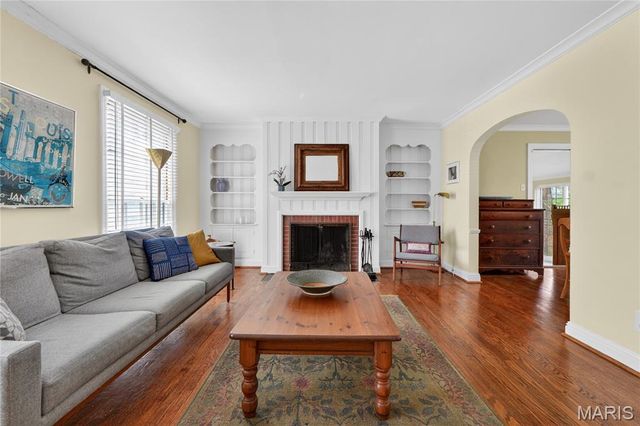 9403 Tilles Drive, Brentwood, MO 63144