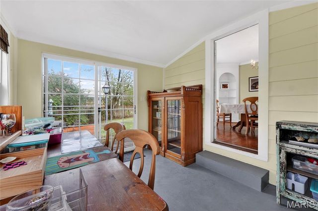 9403 Tilles Drive, Brentwood, MO 63144