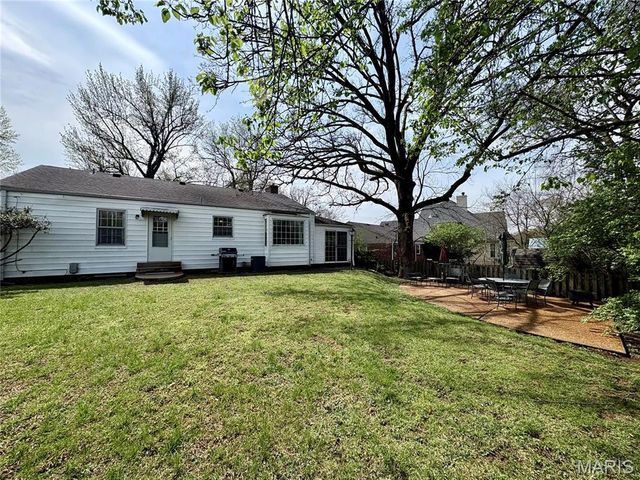 9403 Tilles Drive, Brentwood, MO 63144