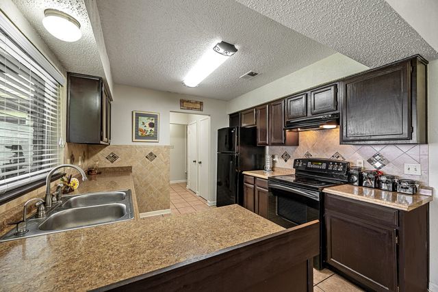 2813 Naples Drive, Garland, TX 75040