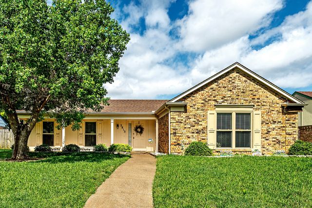 2813 Naples Drive, Garland, TX 75040
